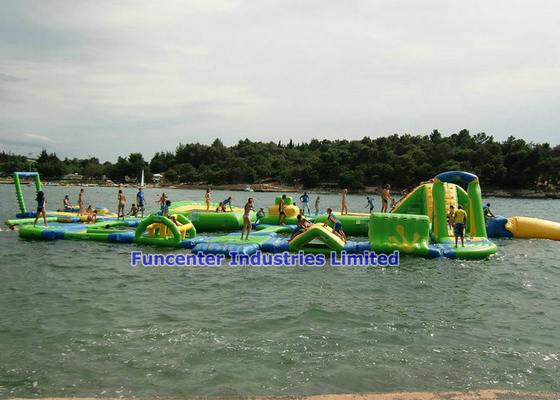 High Durability Bouncy Water Park , Aqua Sports Water Park Sea Water Corrosion Preventive