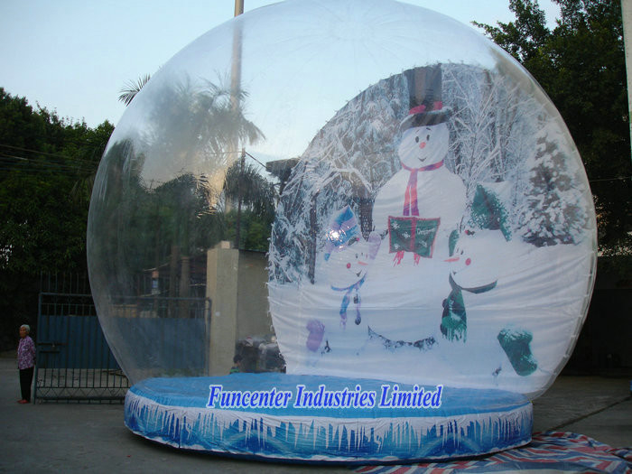 Snow Globe Inflatable Christmas Decoration , Blow Up Snow Globe Elegant Design